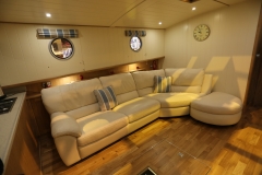 MILLIE-49M-Piper-Dutch-Barge-21