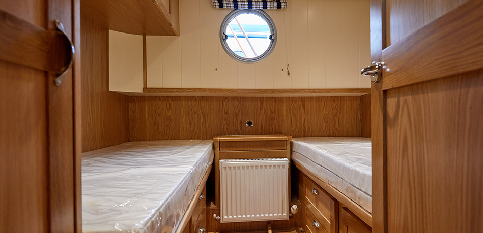 Side Cabin 60M Motor Class Dutch Barge