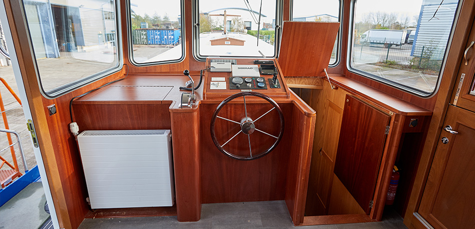 Helm 65M Motor Class Dutch Barge