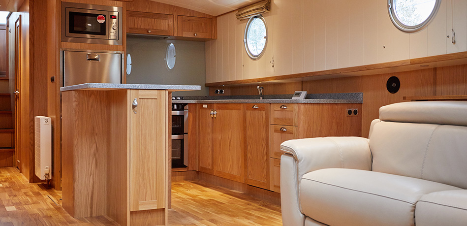 Saloon Galley 65M Motor Class Dutch Barge