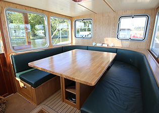 Wheelhouse 65L Luxemotor Class Dutch Barge