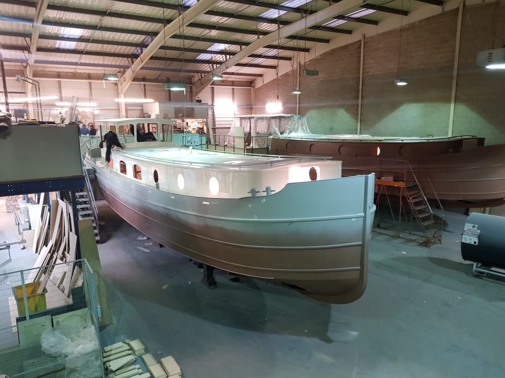 8 Piper Boats Dutch Barge Builders